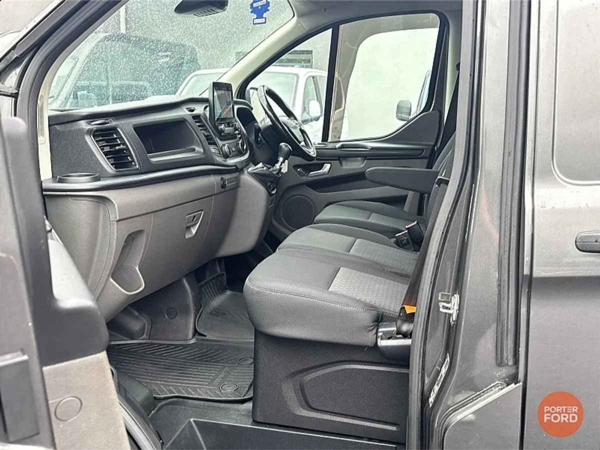 Ford Transit Custom 2.0 TDCI Trend 280S 130PS FWD - Image 4