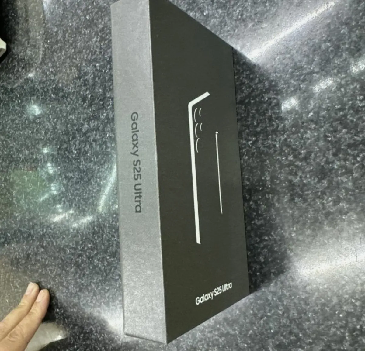 Samsung Galaxy s25 ultra - Image 1