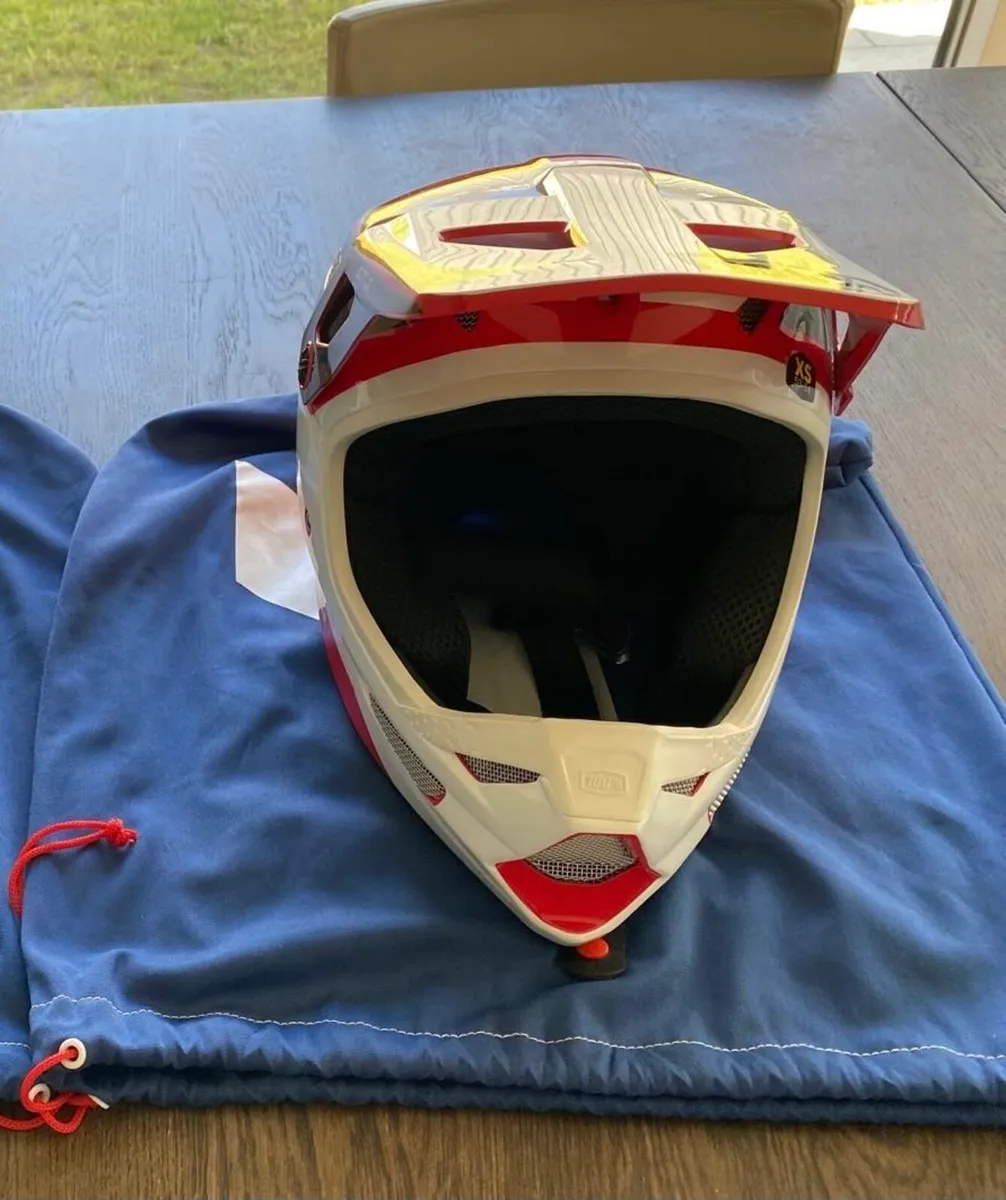 One Childrens Full Face Mountain Bike Helmets - Image 3