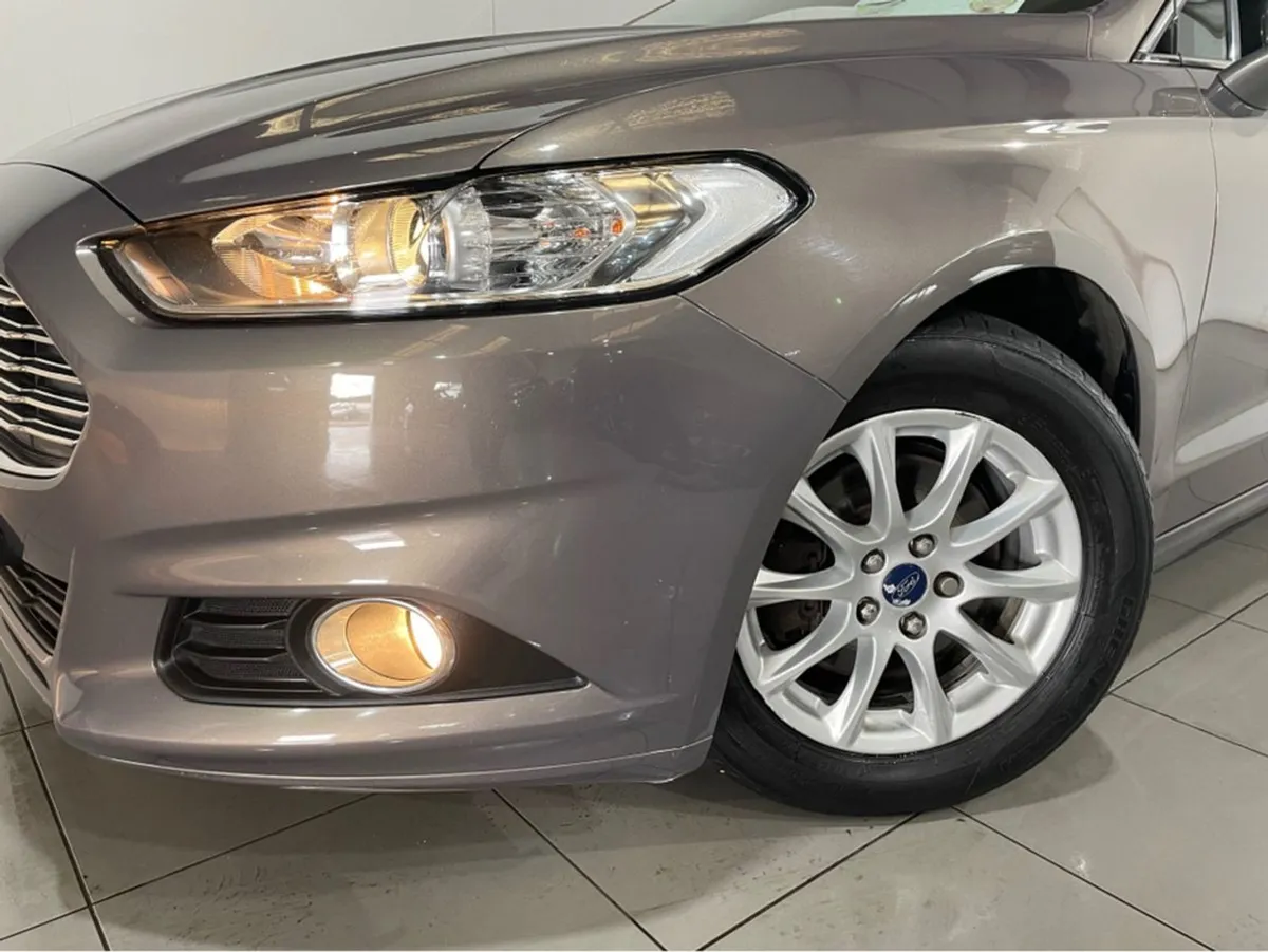 Ford Mondeo 2.0 Tdci Zetec ECO S/S 150PS 5DR - Image 3