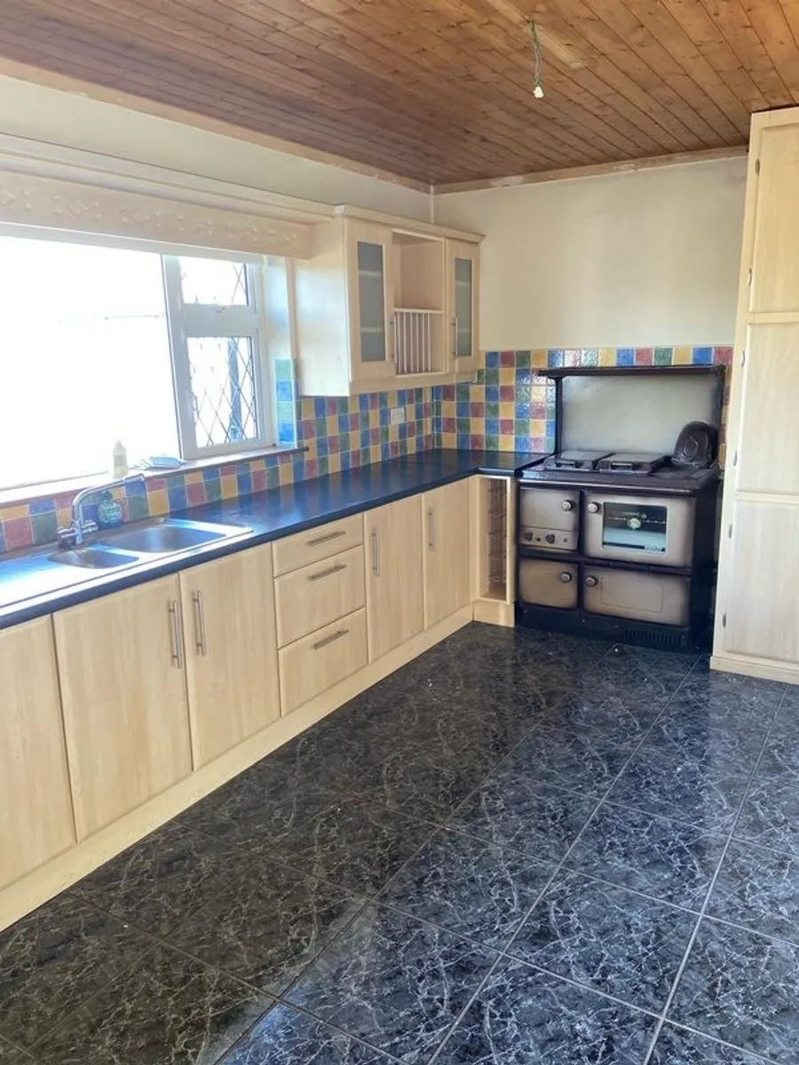Kitchen. - Image 2