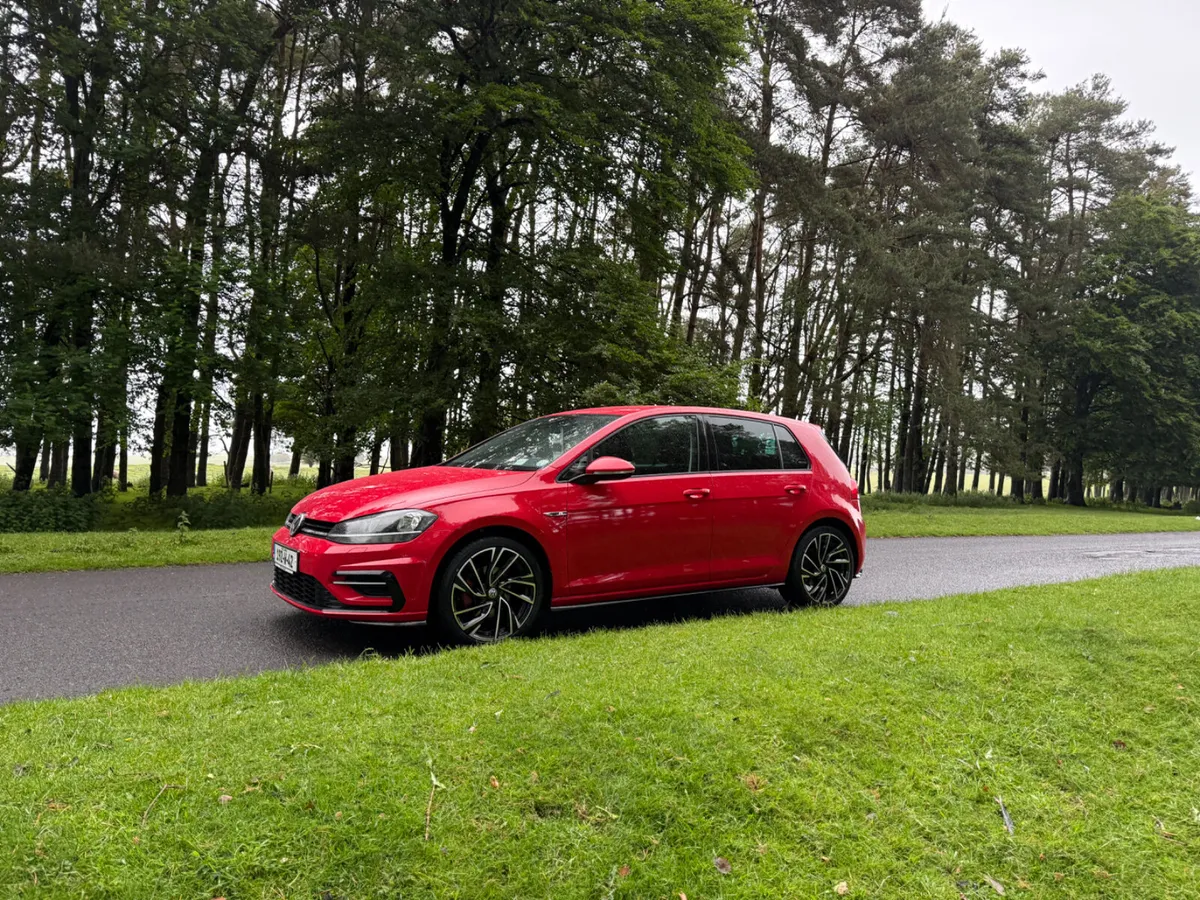 Volkswagen Golf R Line TDI - Image 3