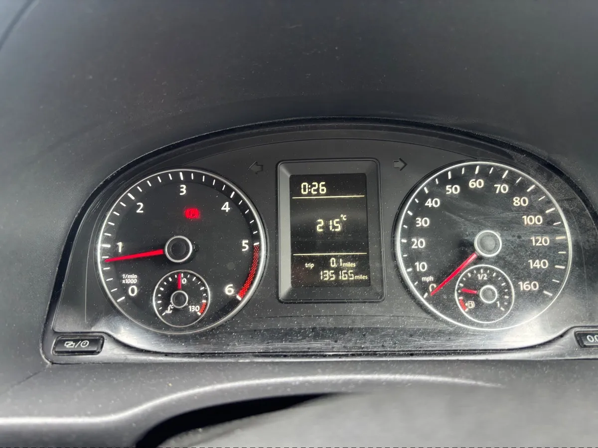 Volkswagen Caddy 2015 - Image 2