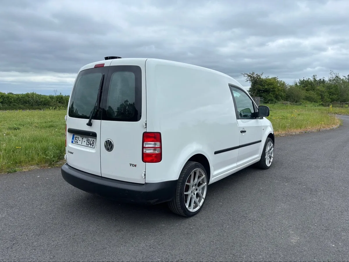 Volkswagen Caddy 2015 - Image 3