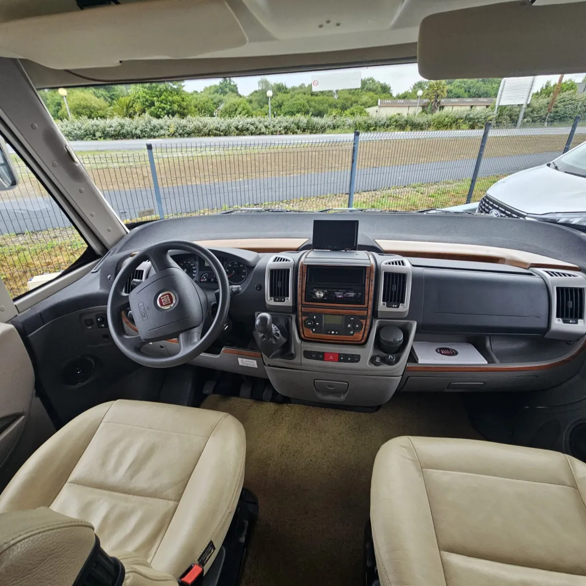 2011, Fiat  Hymer B 698 SL, 40000 miles - Image 4