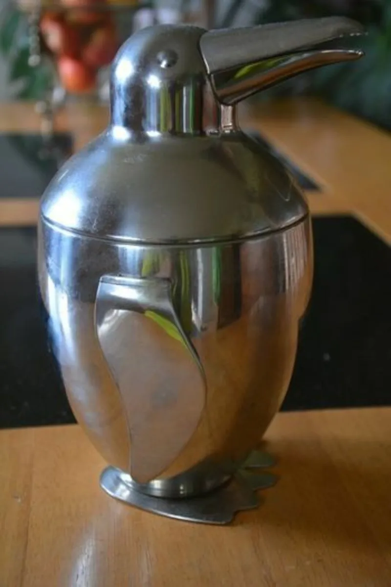 Vintage Penguin Cocktail Shaker - Image 1