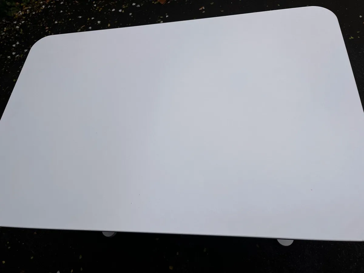 Desk - Image 2