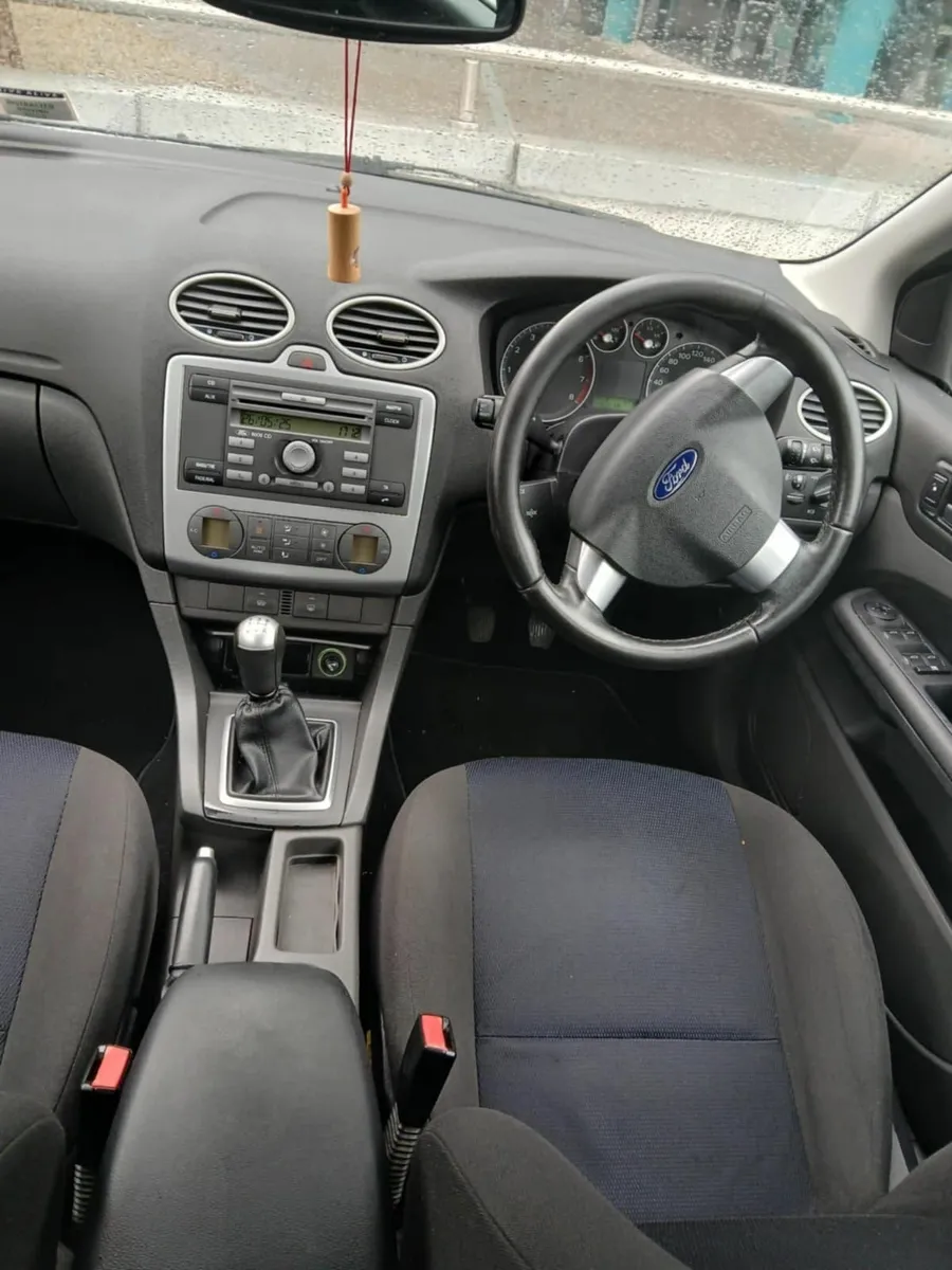 Ford Focus 2007 - Image 2
