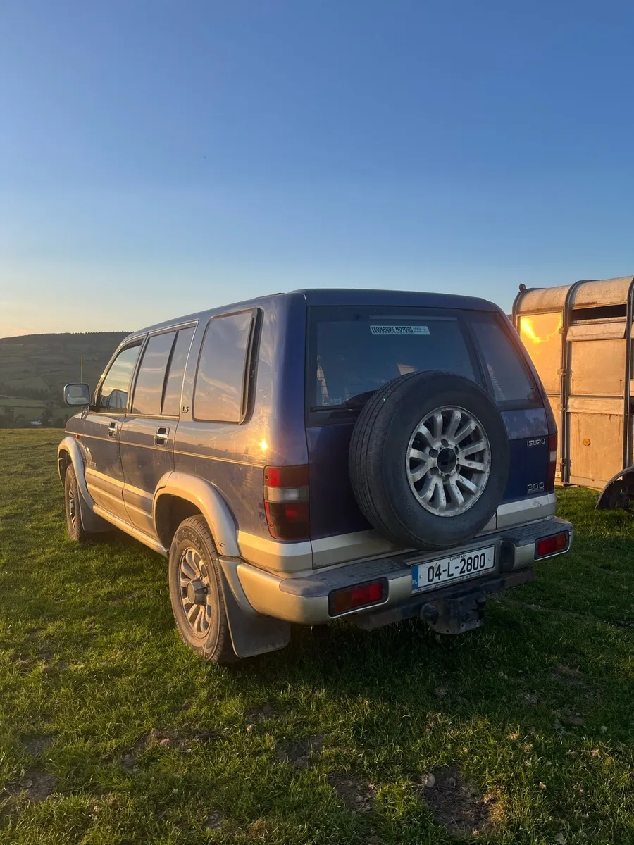 Isuzu trooper 3.0 2004 - Image 4