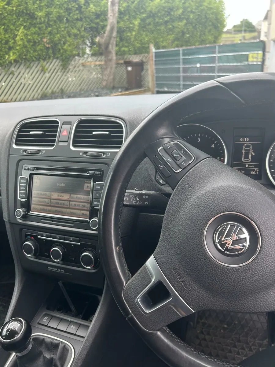 Vw golf 2011 diesel 1.6 - Image 4