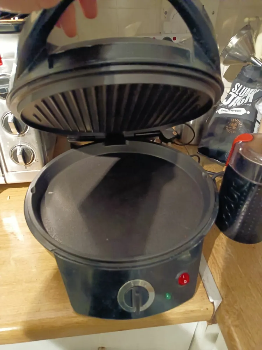 Electronic pancake griddle - Image 1