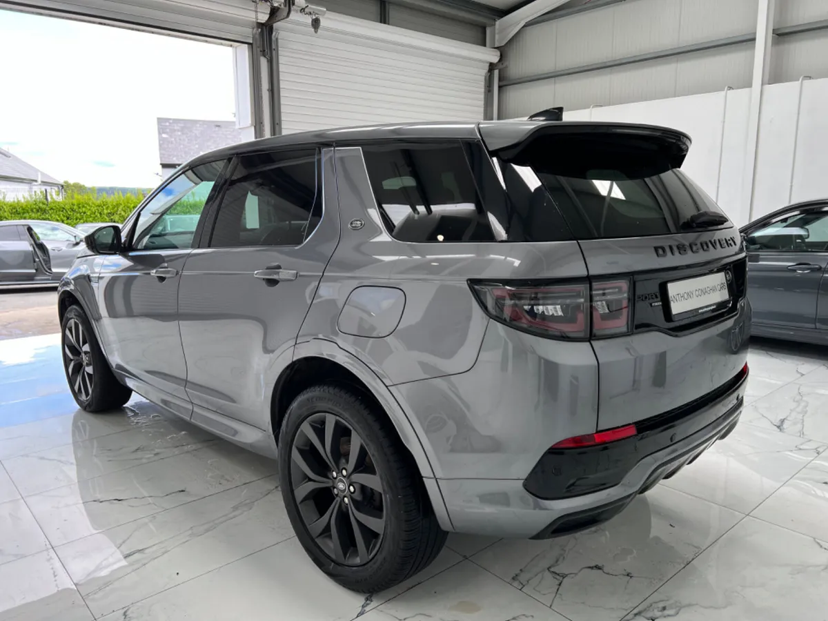 Land Rover Discovery Sport 2022 Hybrid - Image 4