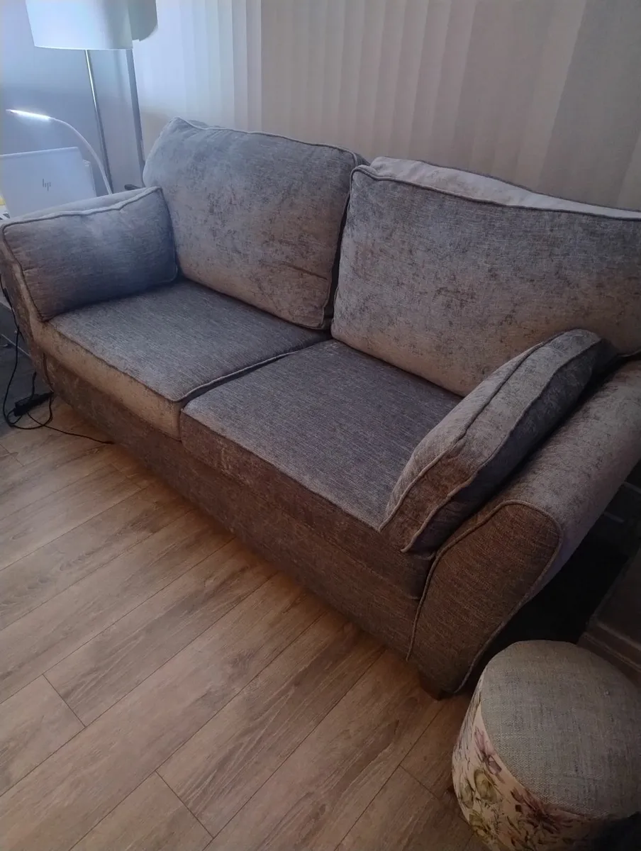Couch 2 seater - Image 2