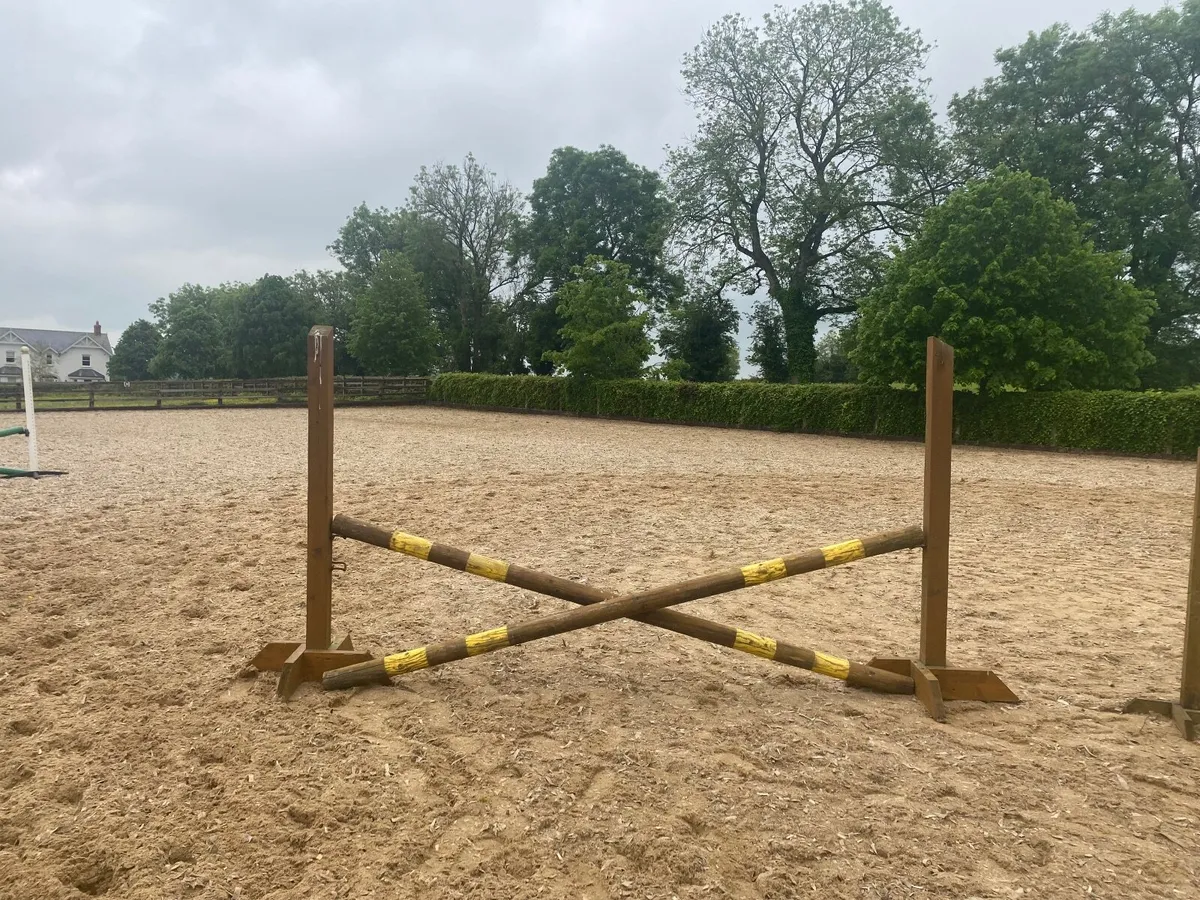 Rustic jumps - Image 4