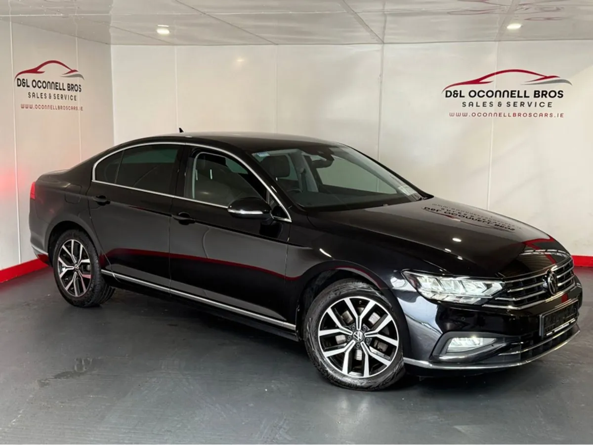 Volkswagen Passat Elegance 2.0 TDI Manual 6speed - Image 1