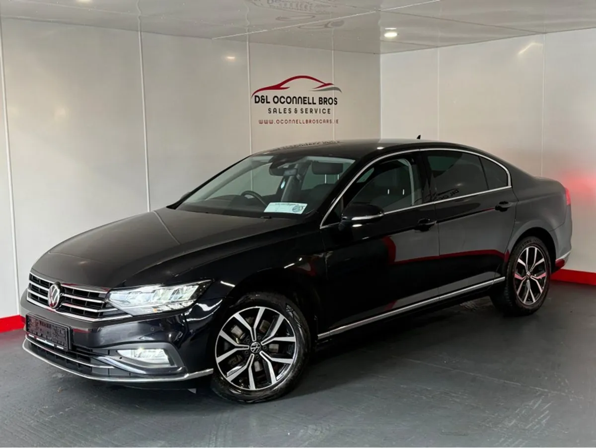 Volkswagen Passat Elegance 2.0 TDI Manual 6speed - Image 2