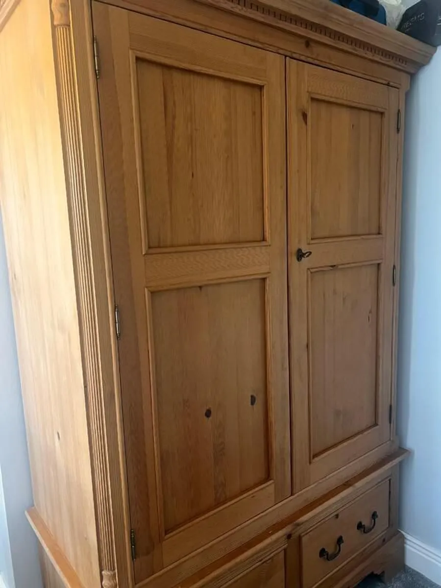 Wardrobe - Image 3