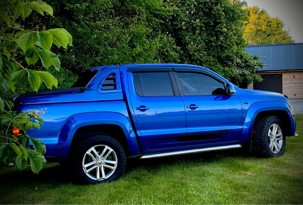 Vw Amarok Alpha sc-r Tonneau cover - Image 1