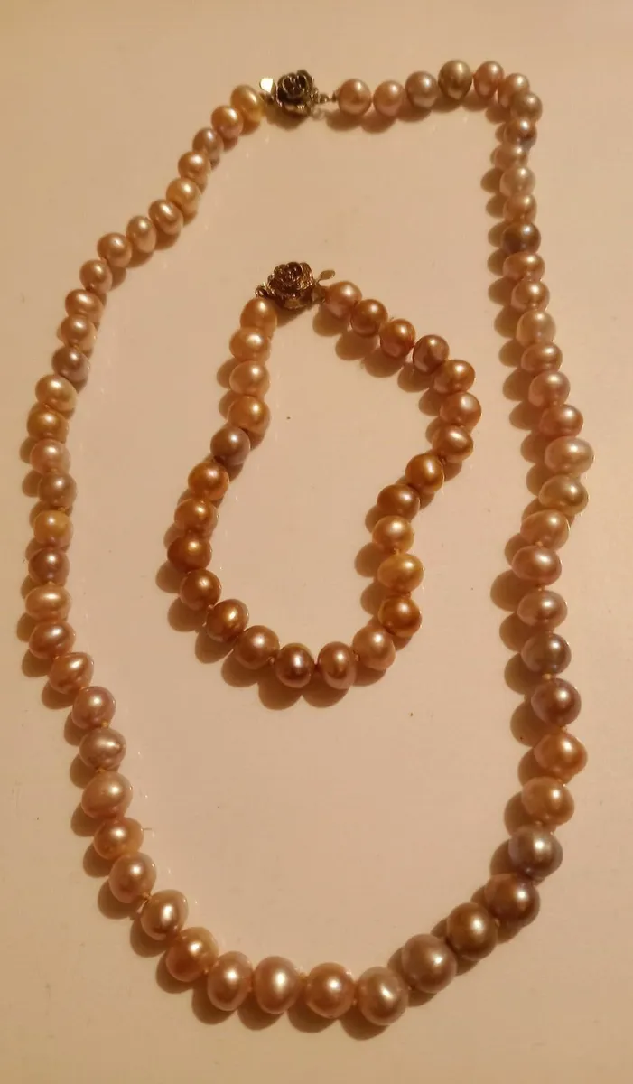 Pearl necklace with bracelet - Image 1