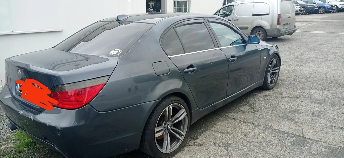 BMW 5-Series 2008 - Image 2