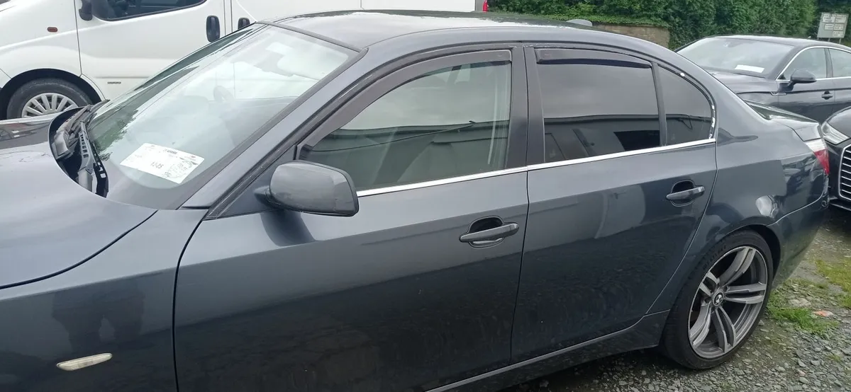 BMW 5-Series 2008 - Image 4