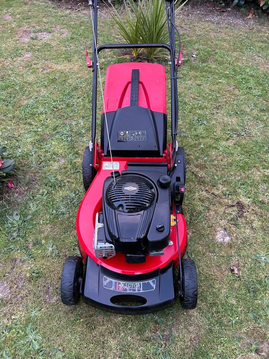 Victor lawnmower - Image 2