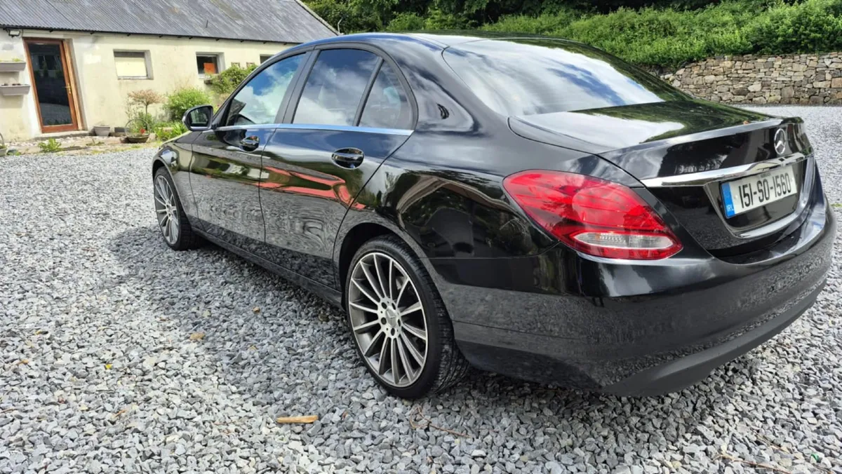 Mercedes-Benz C-Class 2015 - Image 2
