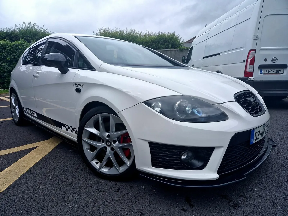 09 Seat Leon 2.0 TSi DSG automatic, very rare car! - Image 1