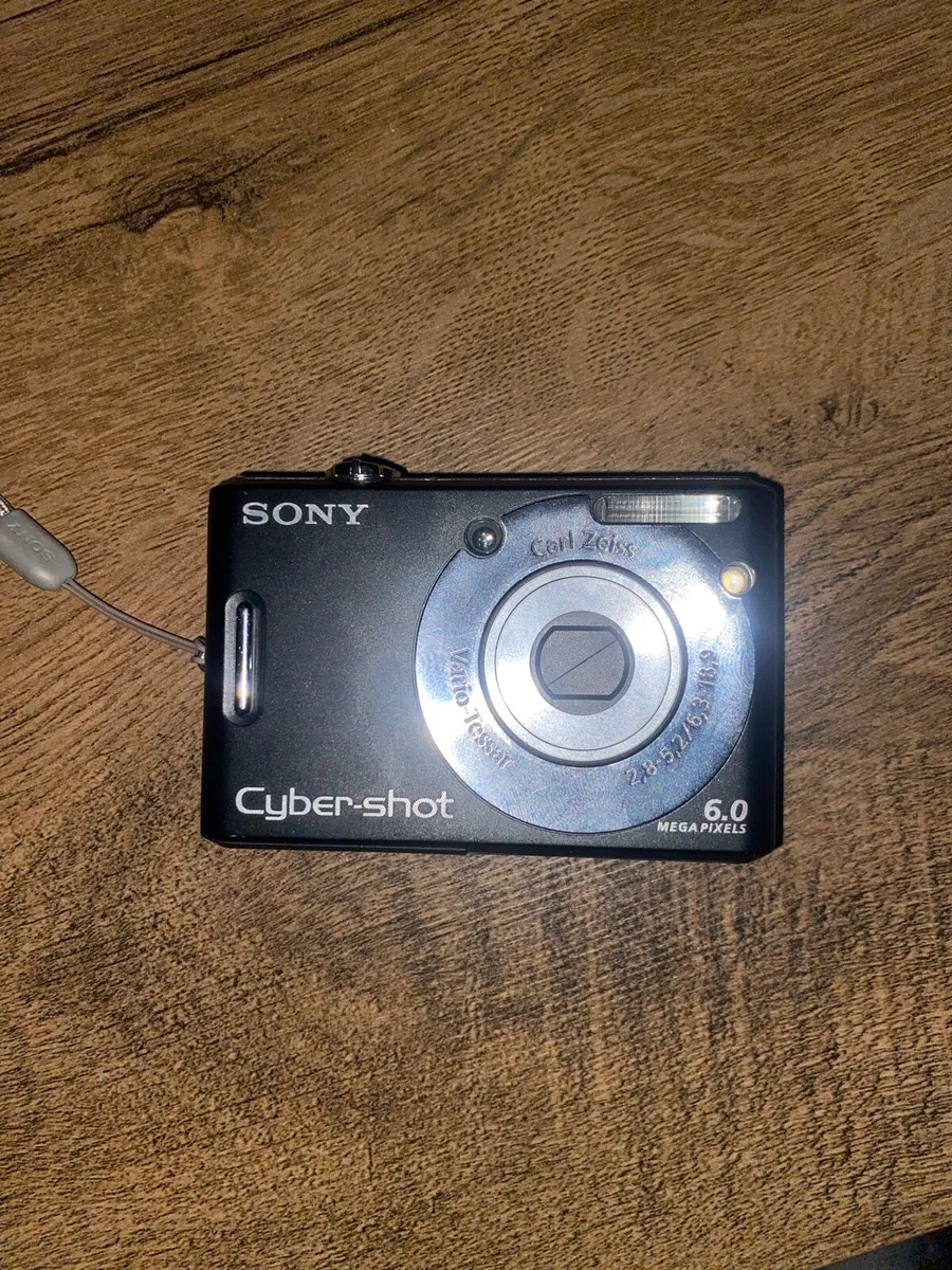Digital Camera - Image 1