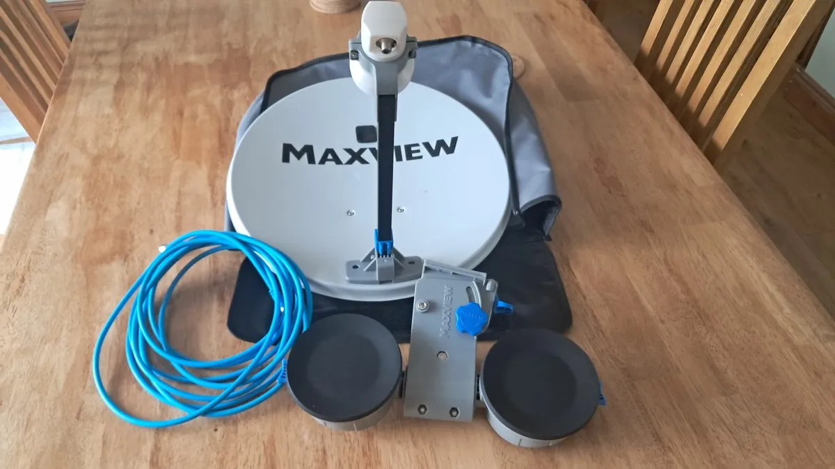 Maxview satellite dish for caravan or camper - Image 1