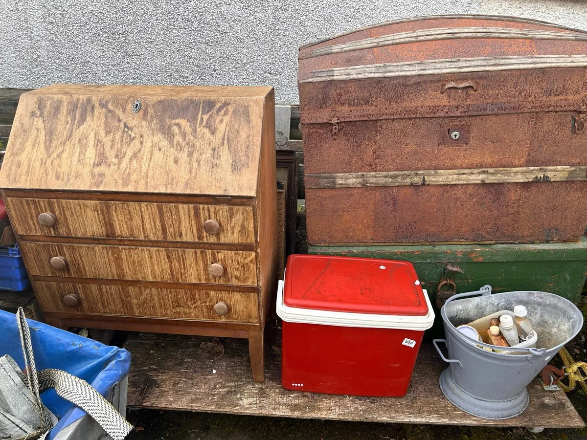 Vintage antique and collectibles - Image 1