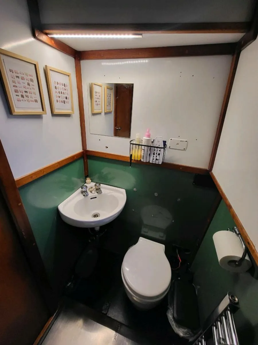 Liveaboard Canal Barge Widebeam Narrowboat - Image 2