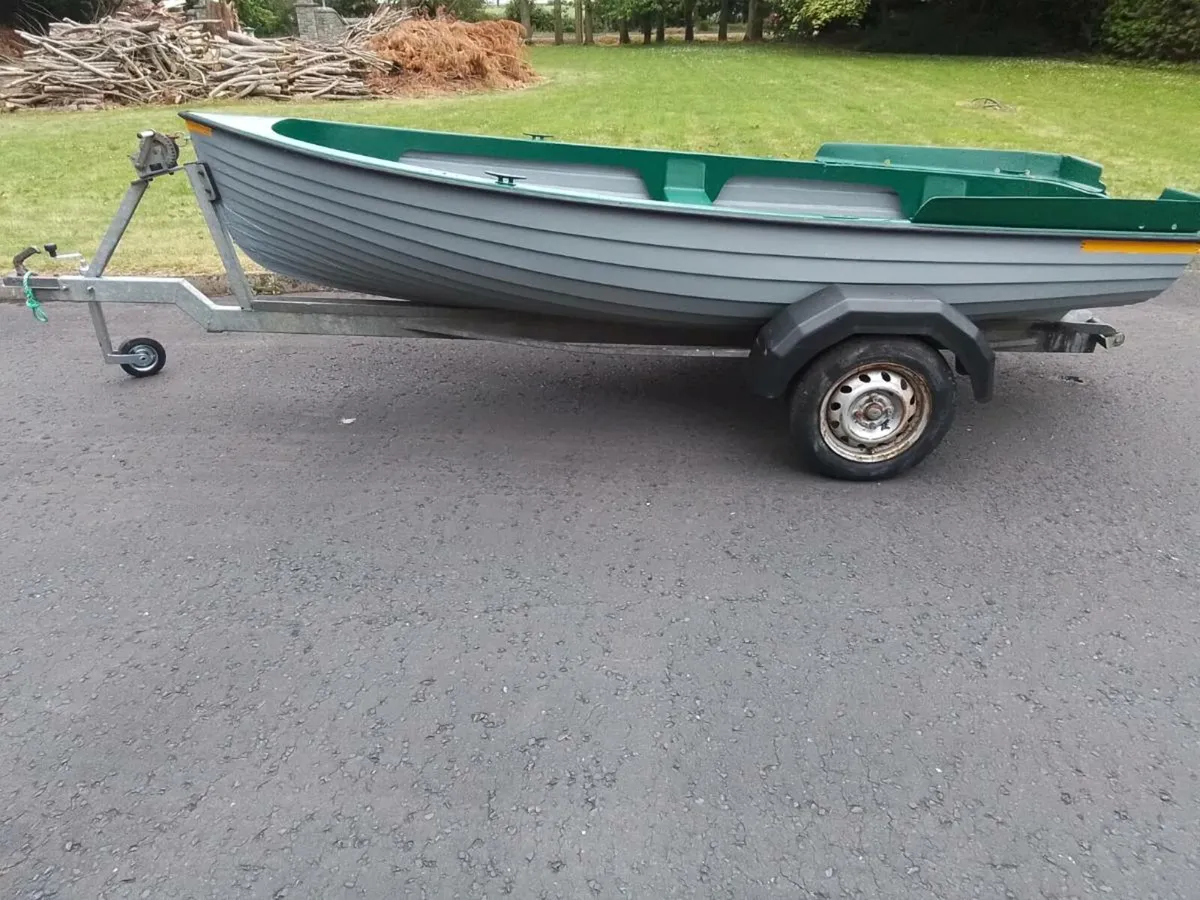 boat - Image 1