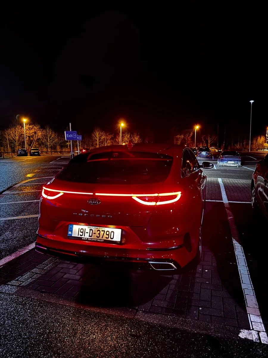 KIA PROCEED 1.4 TGDI PETROL LOW KM - Image 1