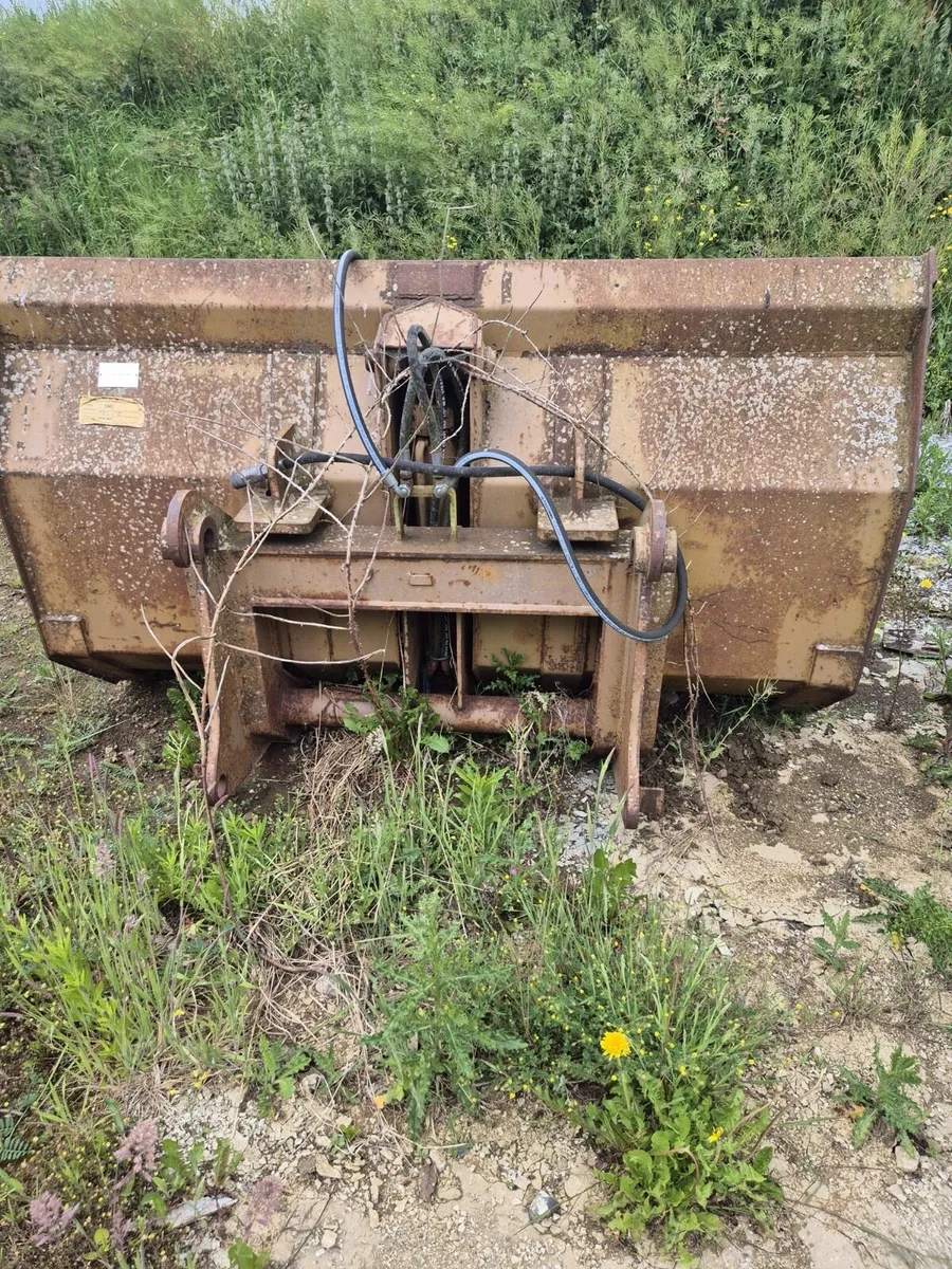 4 Loader buckets - Image 4