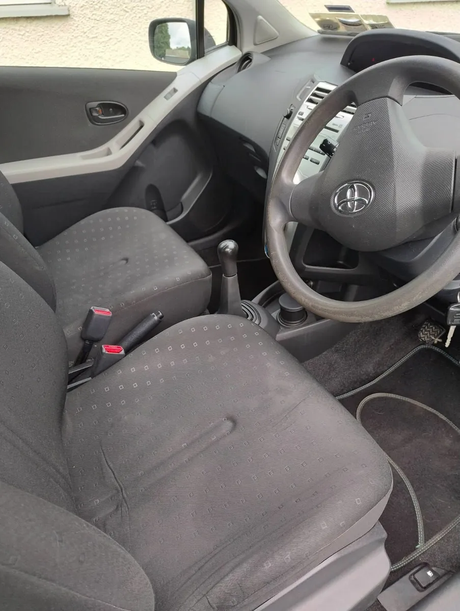 Toyota Yaris For Sale - Image 4