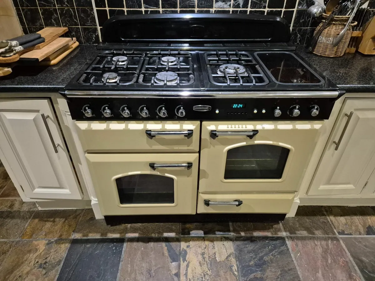 Rangemaster electric/gas Cooker