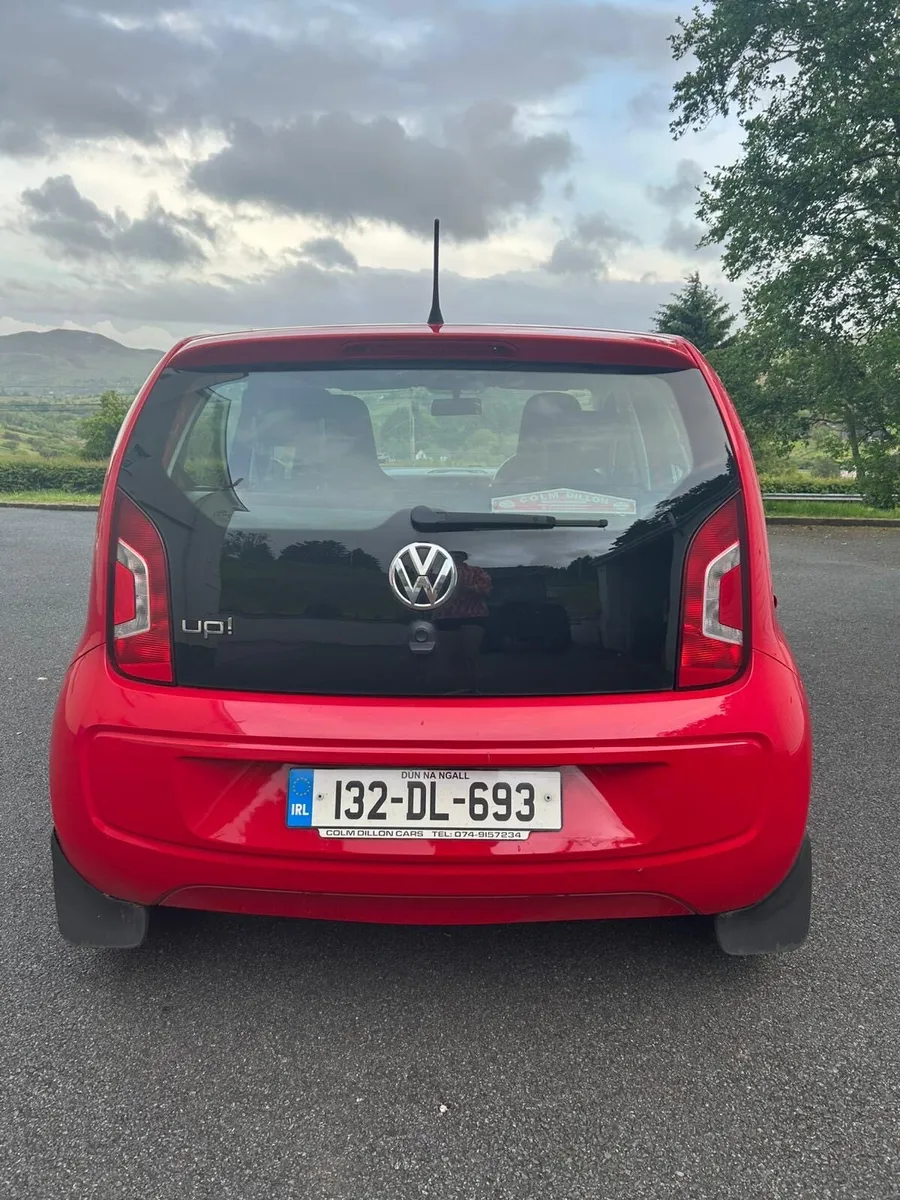 Volkswagen UP - Image 4