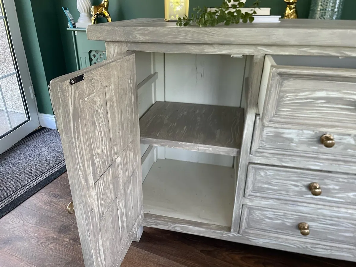 Upcycled sideboard - Image 4