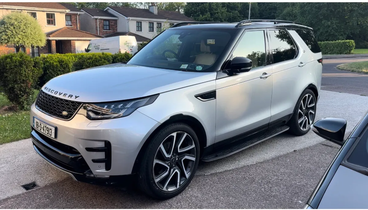 2018 Landrover Discovery 7 Seater