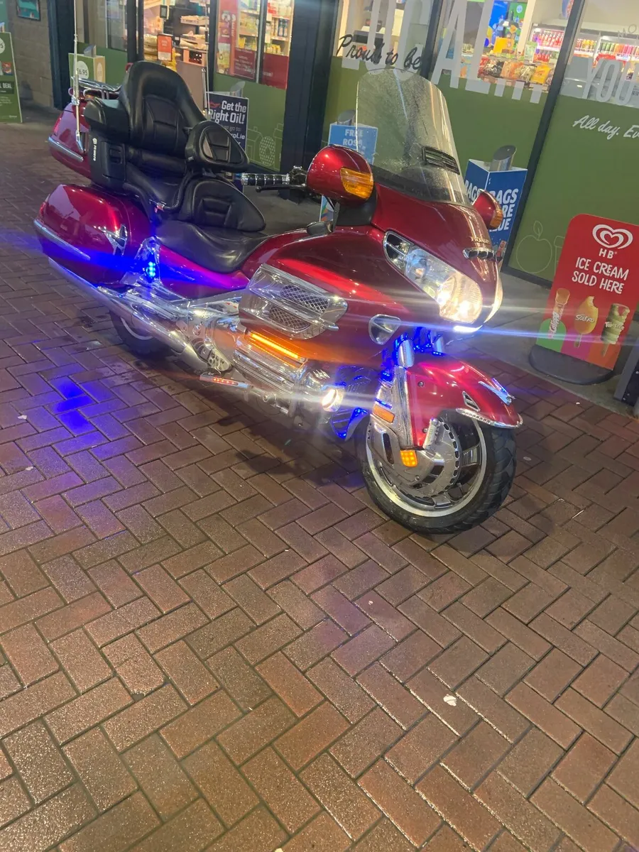 Motorbike - Image 4
