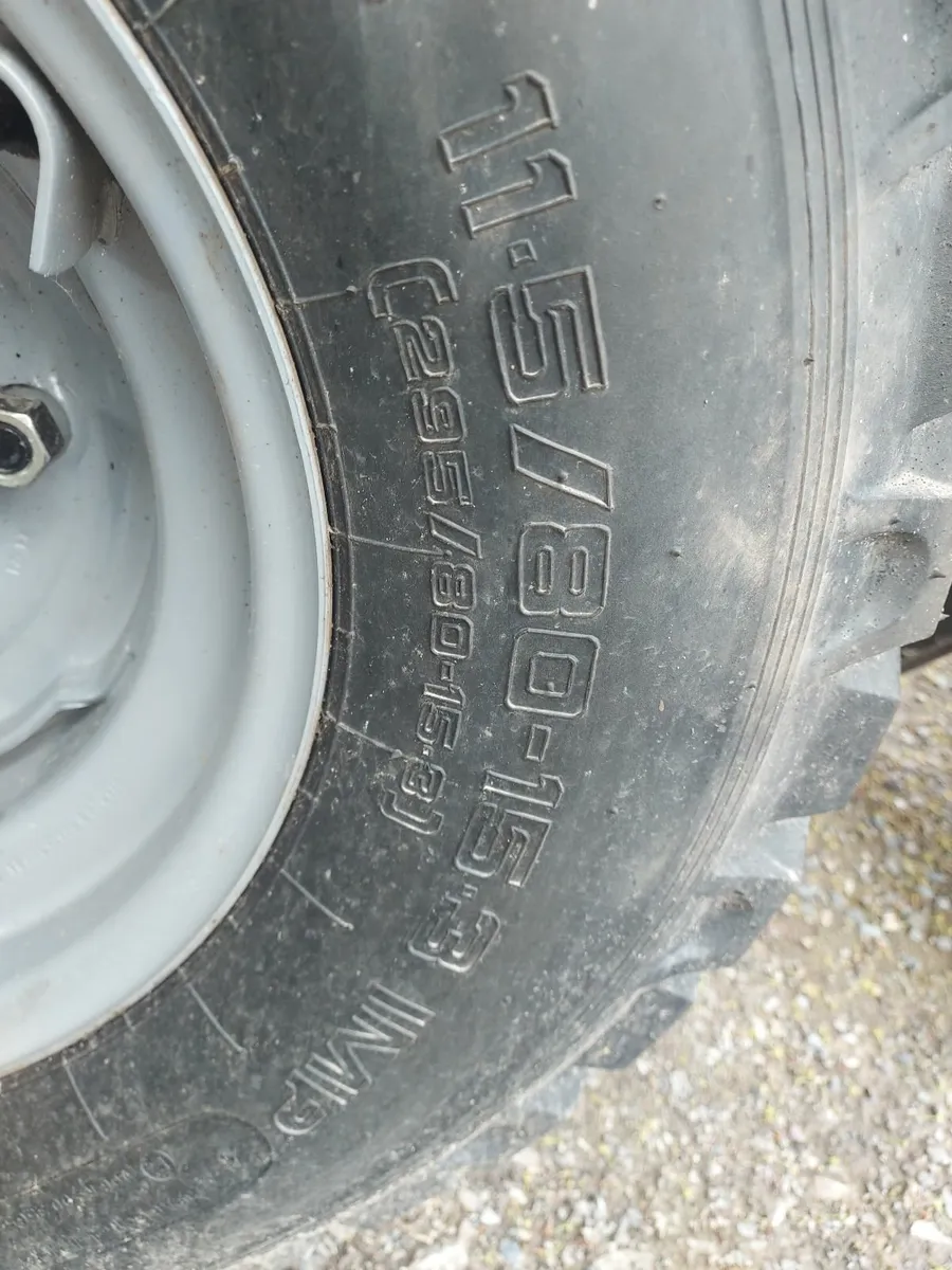 6 stud wheels - Image 3
