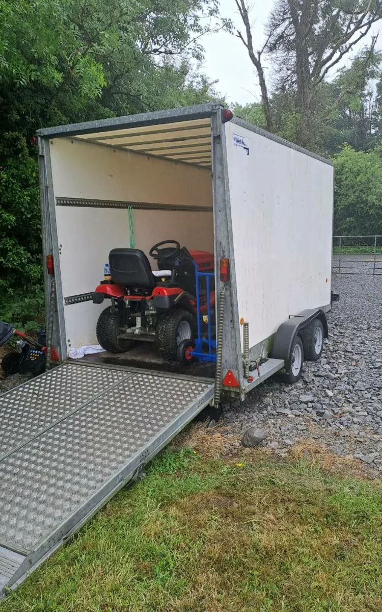 Ifor Williams BV126 box van Trailer