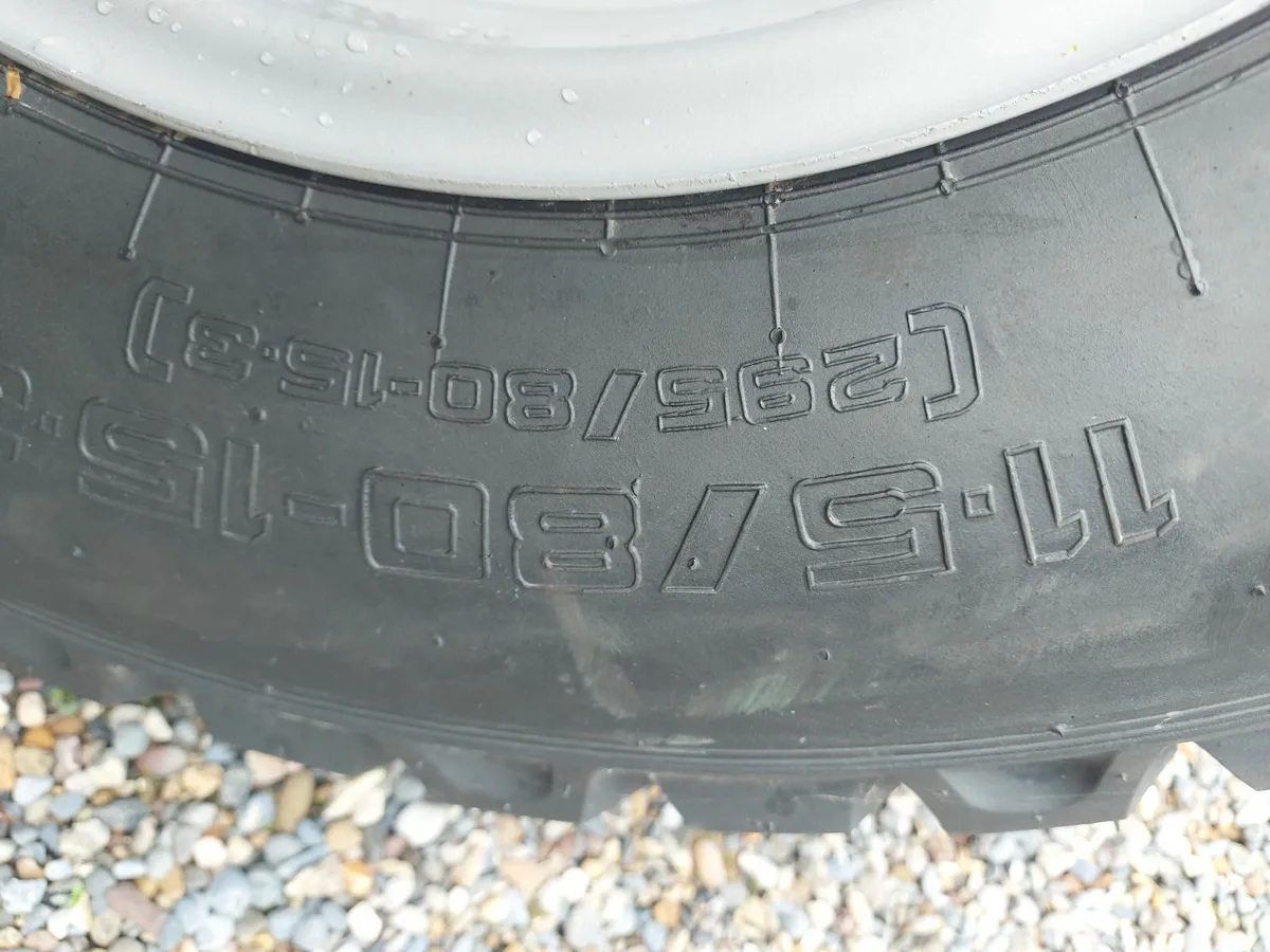 6 stud wheels - Image 4