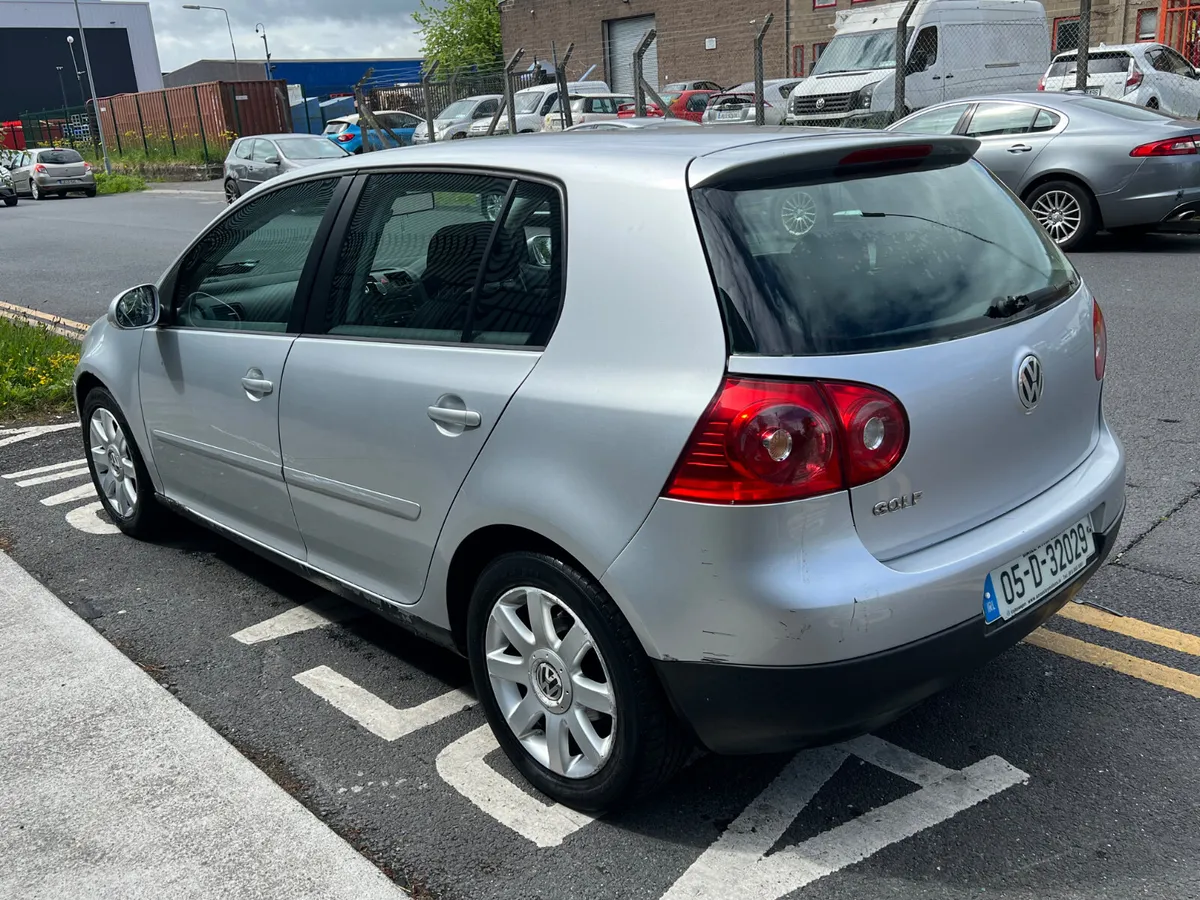 Volkswagen Golf 2005 - Image 4