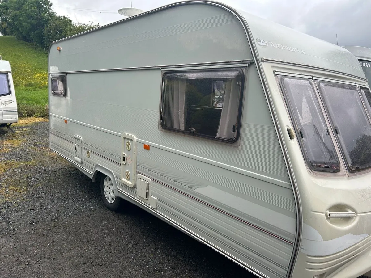Avondale 5 berth caravan - Image 4