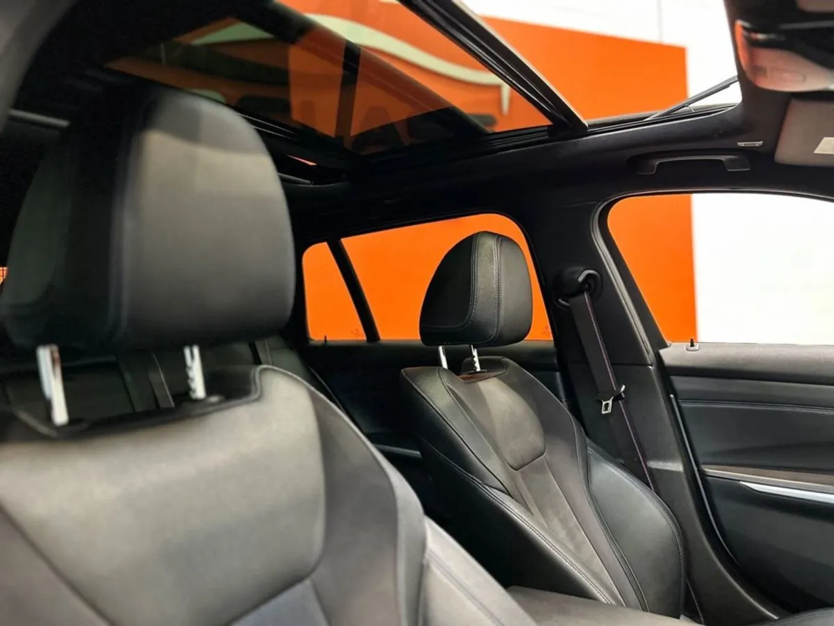 BMW 3 Series Sunroof M Sport 5DR Auto  39 - Image 4