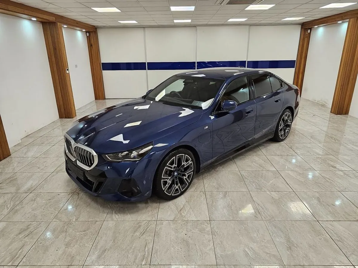 BMW 5 Series Tech Pack AND Comf Plus Pack - Image 2