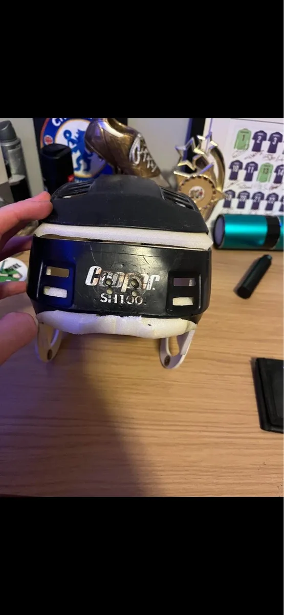 Looking for black front piece - Image 2