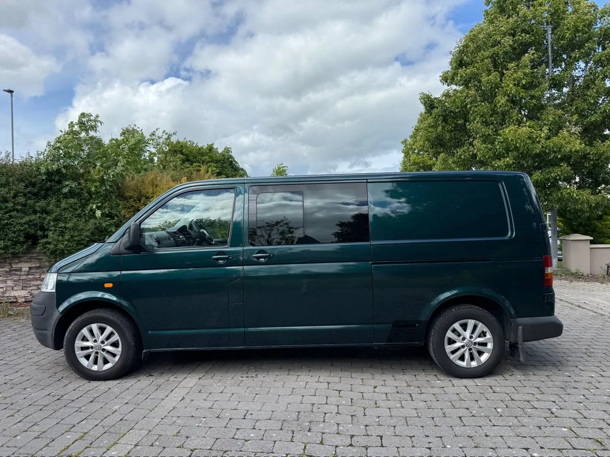 Volkswagen Transporter 2004 2.5 TDI MINT!!! - Image 1